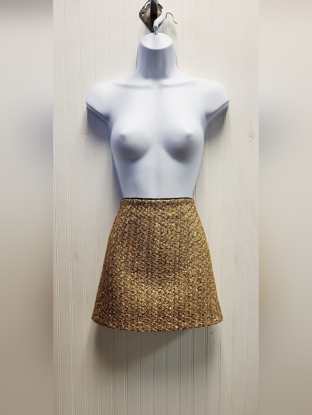 Alice + Olivia Gold Mini Skirt Size 8